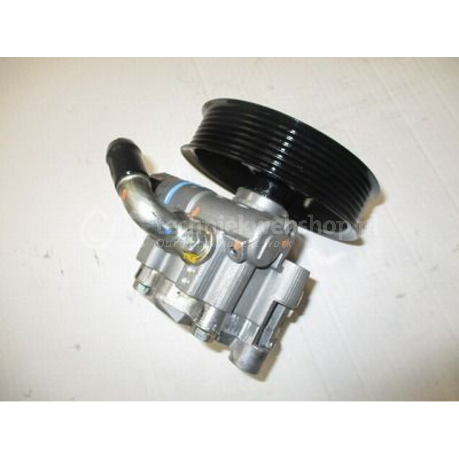 URW Servo pomp voor o.a. Toyota - 32-62568 | Werkwijze: Hydraulisch ...