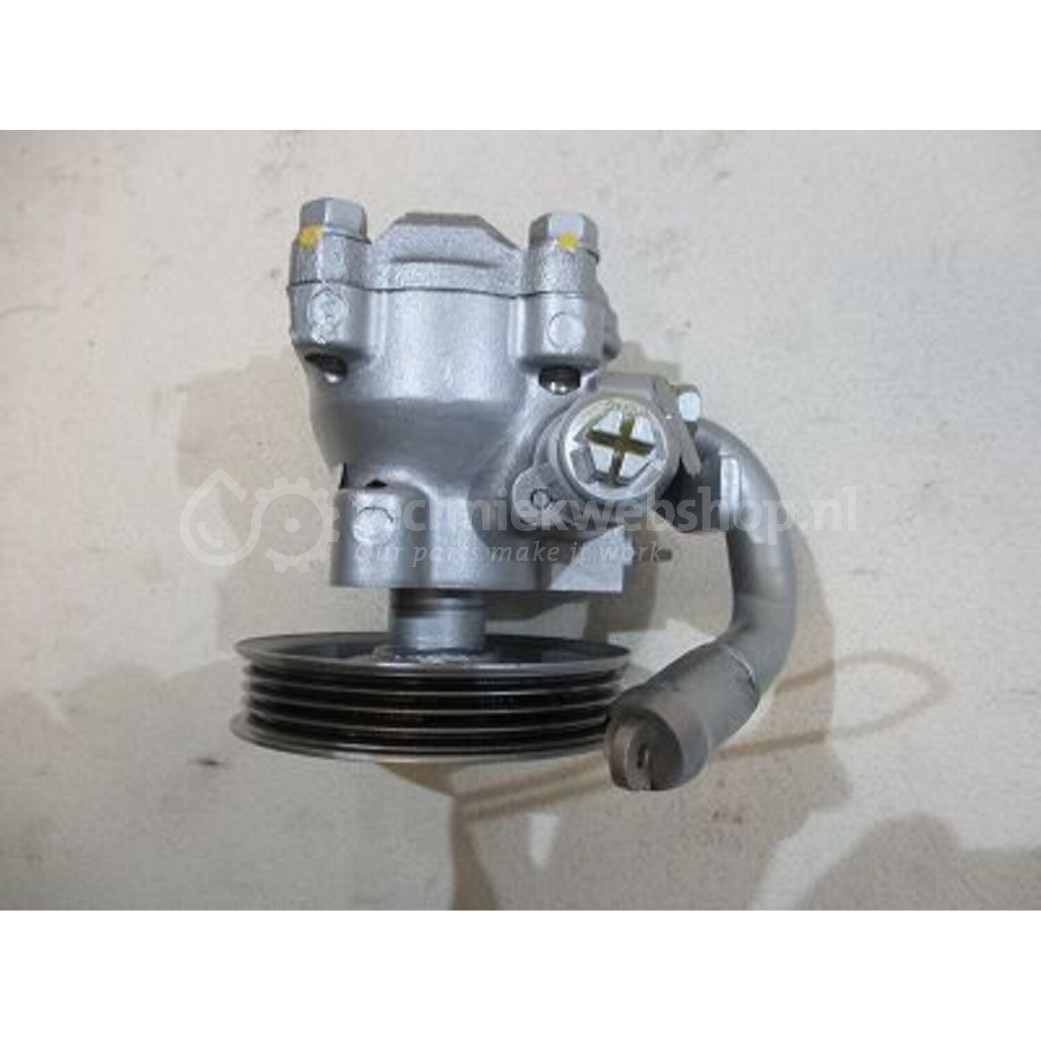 URW Servo pomp - 32-77519 | Werkwijze: Hydraulisch - Techniekwebshop.nl