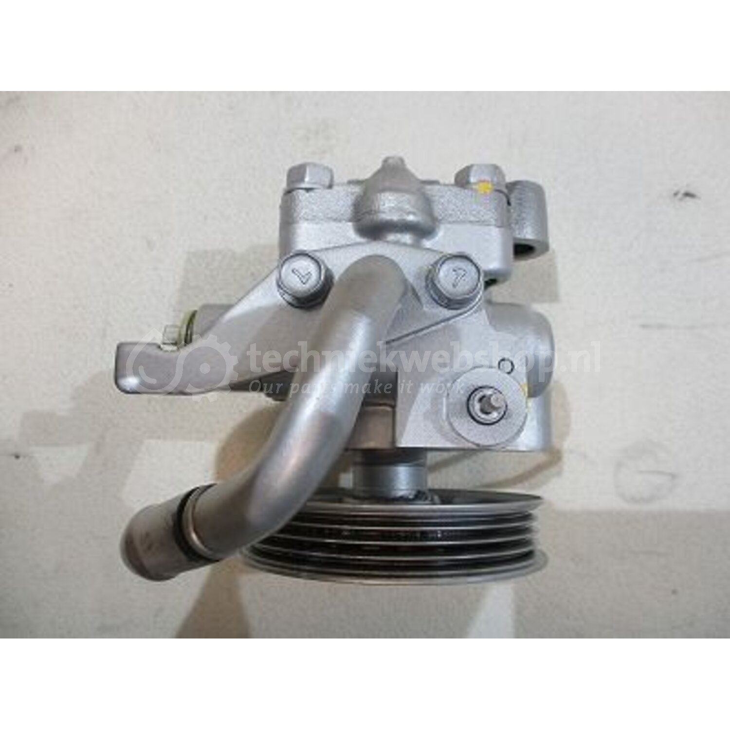URW Servo pomp - 32-77519 | Werkwijze: Hydraulisch - Techniekwebshop.nl