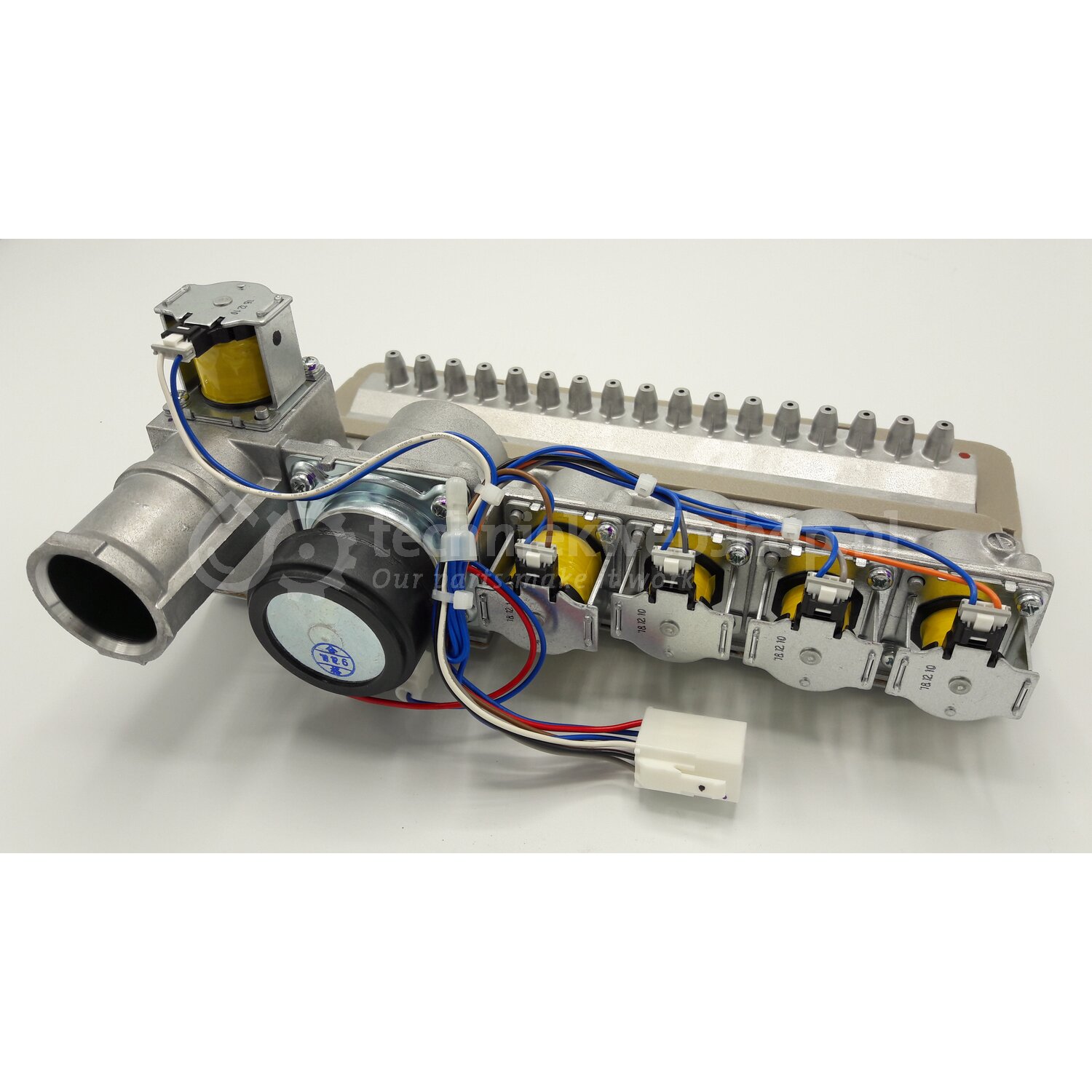 Remeha Gasblok met manifold 22, verkoop per: 1 x 1 stuk - 7714116 ...